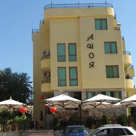 Hotel Anoja Family